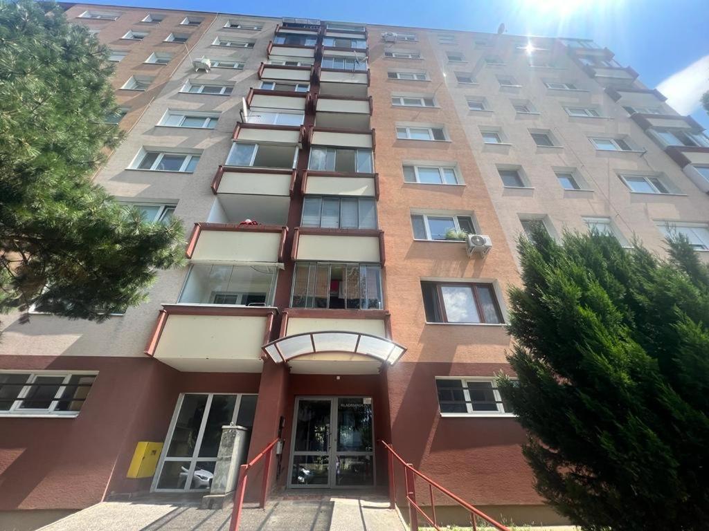 Apartmán Apartman Solid, Bratislava Exteriér fotografie